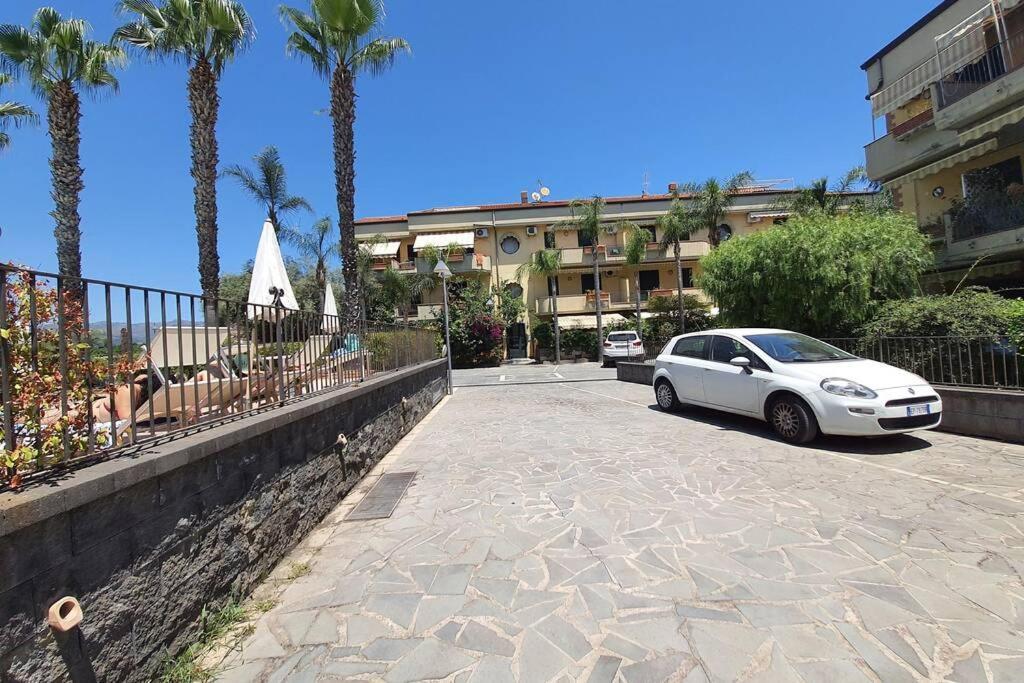 Ferienwohnung Sicilia, Mansarda Le Due Terrazze Mascali Exterior foto
